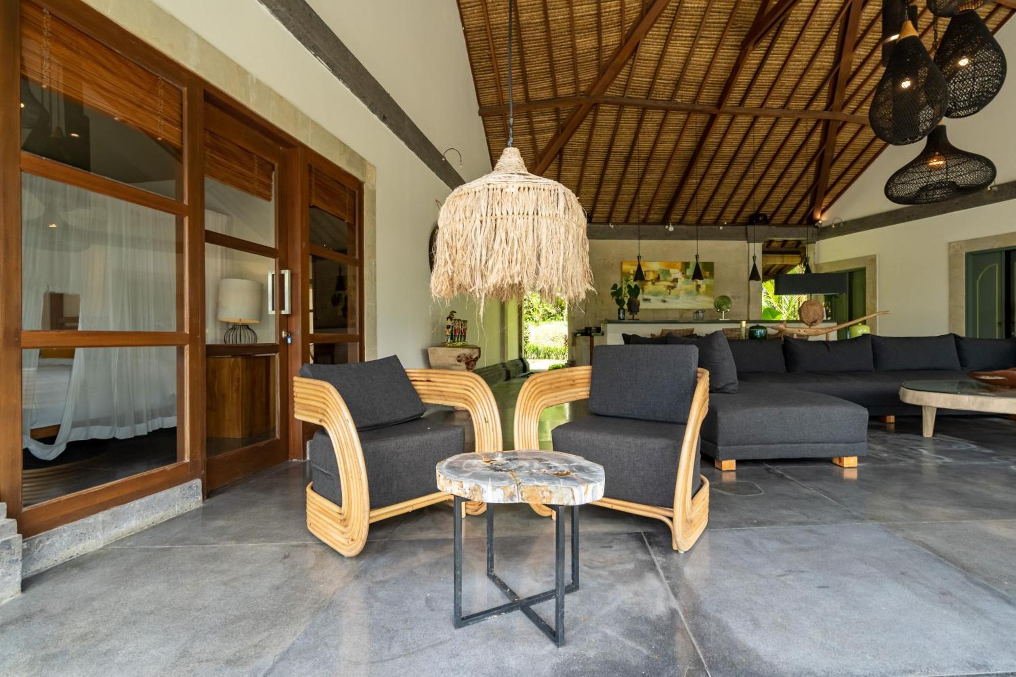 Villa Themma Jungle - Sumptuous 3Br Luxury Villa With Majestic Jungle View North Of Ubud Bagian luar foto