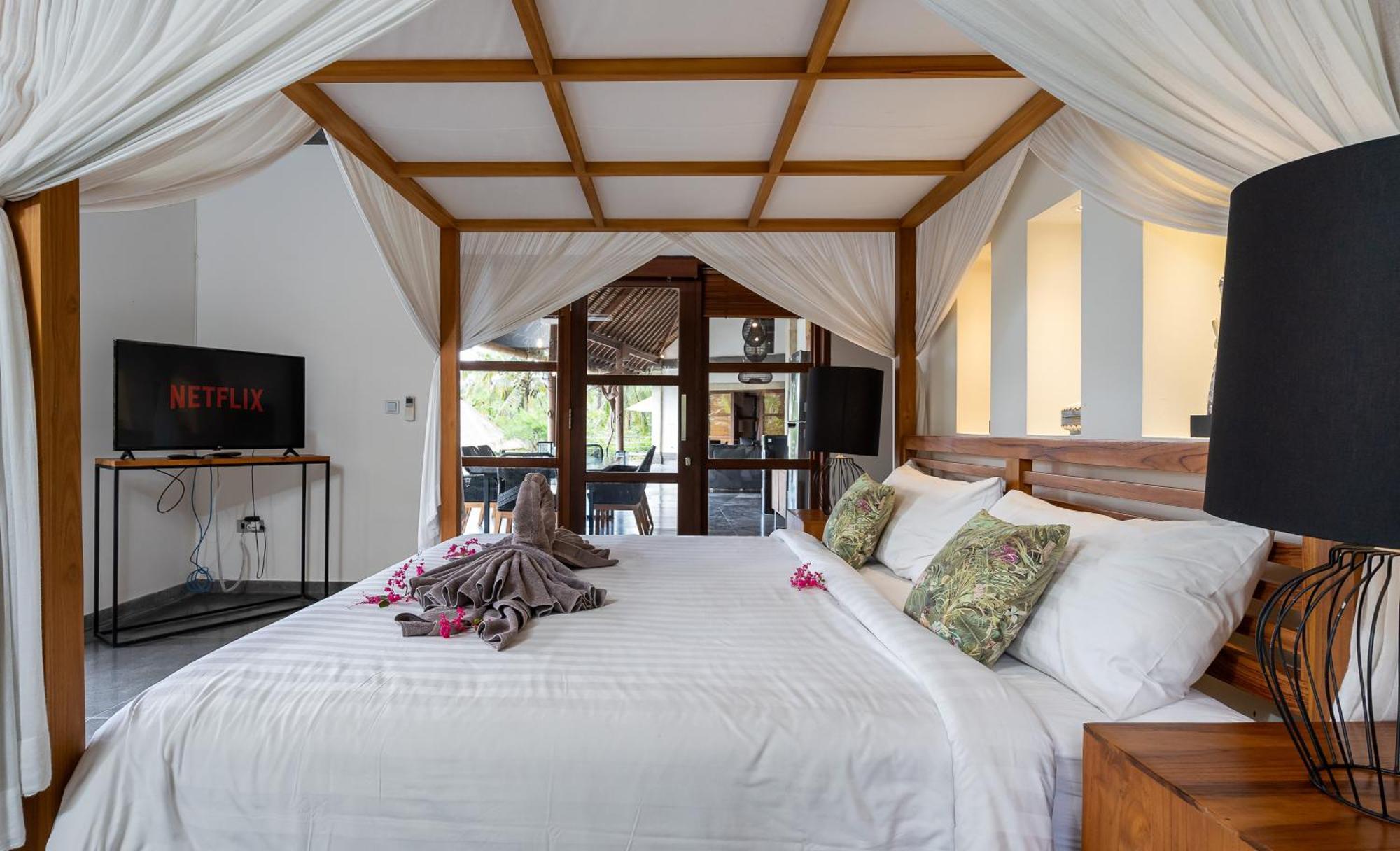 Villa Themma Jungle - Sumptuous 3Br Luxury Villa With Majestic Jungle View North Of Ubud Bagian luar foto